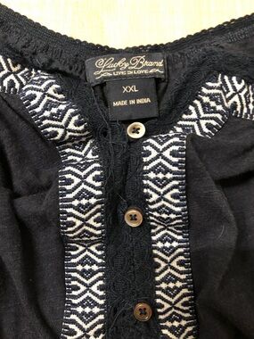 Lucky Brand Navy and White Embroidered Henley Top size XXL in new condition.